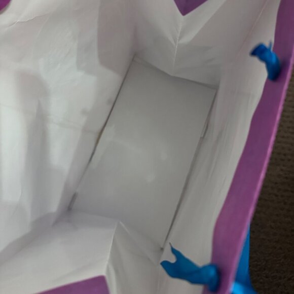 Taylor Swift Official Gift Bag Butterfly Ribbon Handles w Gold Tissue Paper - Picture 12 of 15